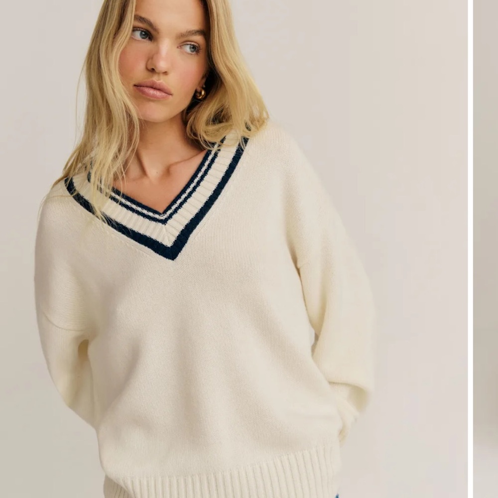 Reformation Jadey Cashmere Oversized V-neck Sweater Ivory - Size XL
